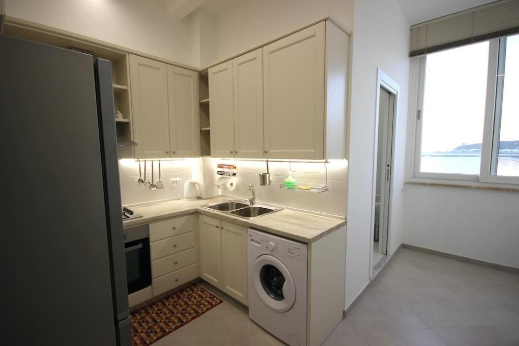 Apartament La Terrazza Sul Mare Santa Maria al Bagno Zewnętrze zdjęcie